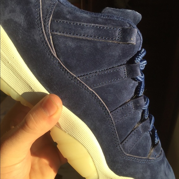 Derek Jeter Jordan 11 lows - Picture 5 of 5